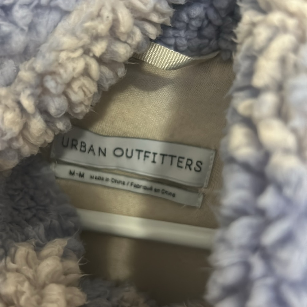 Urban Outfitters Sherpa Purple Jacket - Picture 6 of 6